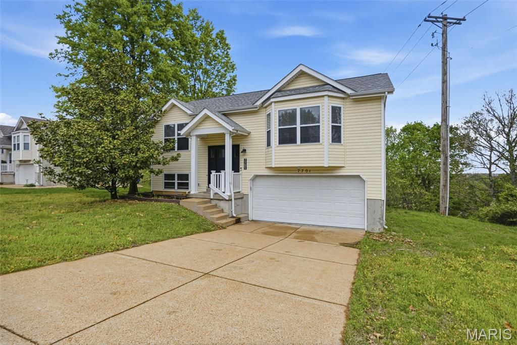 7701 Locust Drive, Barnhart, MO 63012