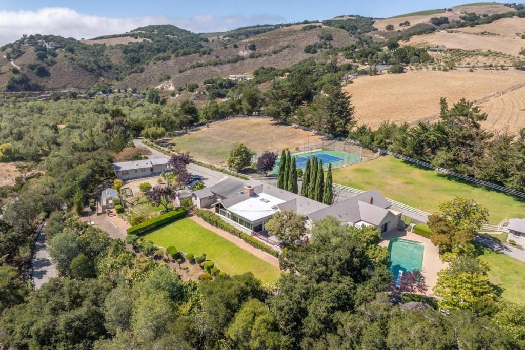 22 Rancho Fiesta Road, Carmel Valley, CA 93924