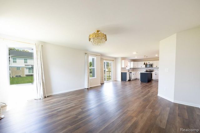 14218 Old Oak Trail, Belleville, MI 48111