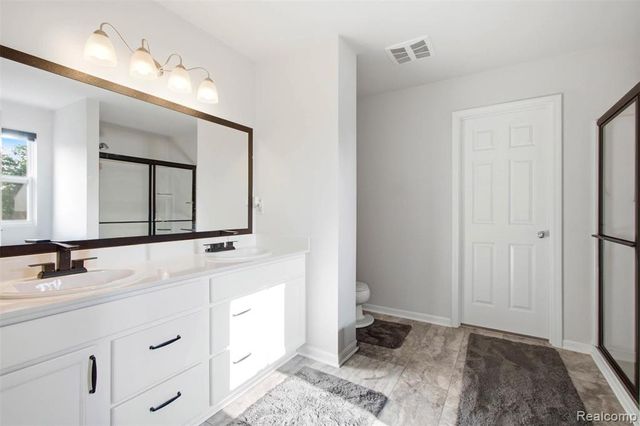 14218 Old Oak Trail, Belleville, MI 48111