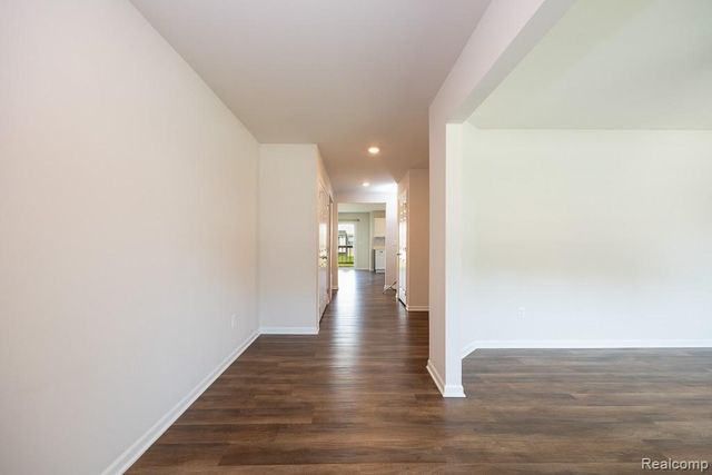 14218 Old Oak Trail, Belleville, MI 48111