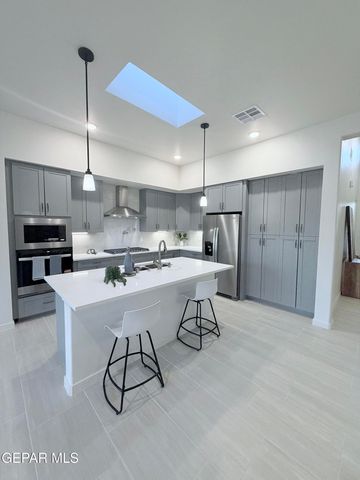 13066 EMERALD ISLE Street, El Paso, TX 79928