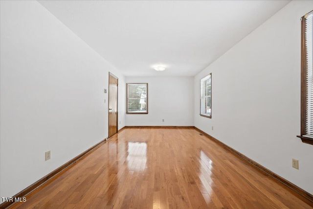 836 Southwest Colonial Road, Abingdon, VA 24210