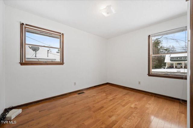 836 Southwest Colonial Road, Abingdon, VA 24210