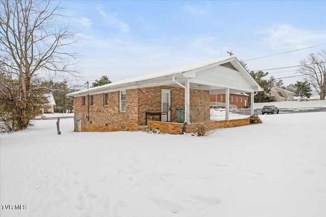 836 Southwest Colonial Road, Abingdon, VA 24210