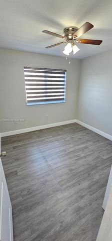 17362 NW 74th Ave 201, Hialeah, FL 33015