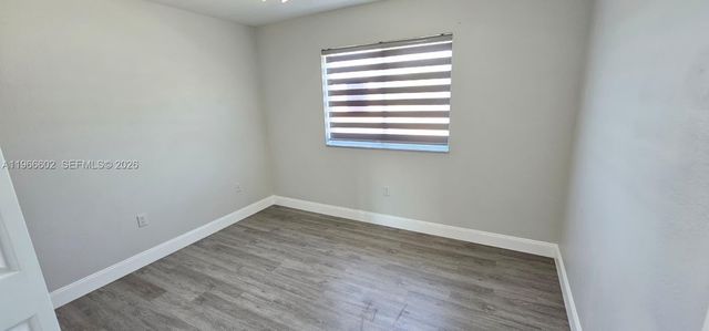 17362 NW 74th Ave 201, Hialeah, FL 33015