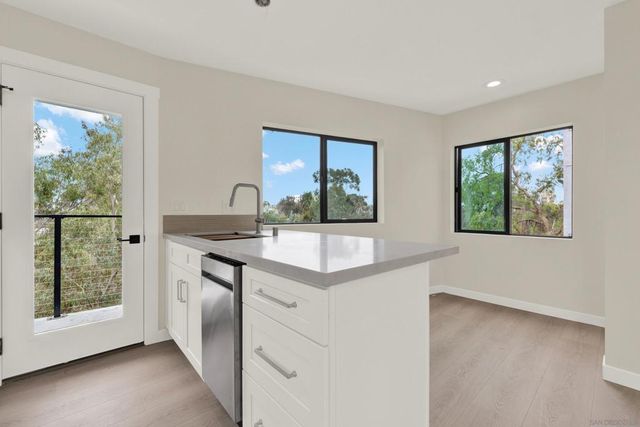 1026 Pascoe 1028, San Diego, CA 92103