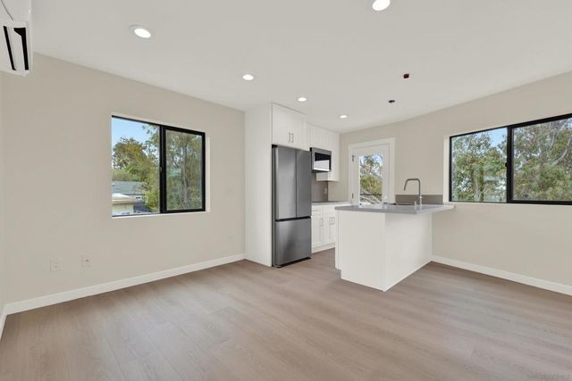 1026 Pascoe 1028, San Diego, CA 92103