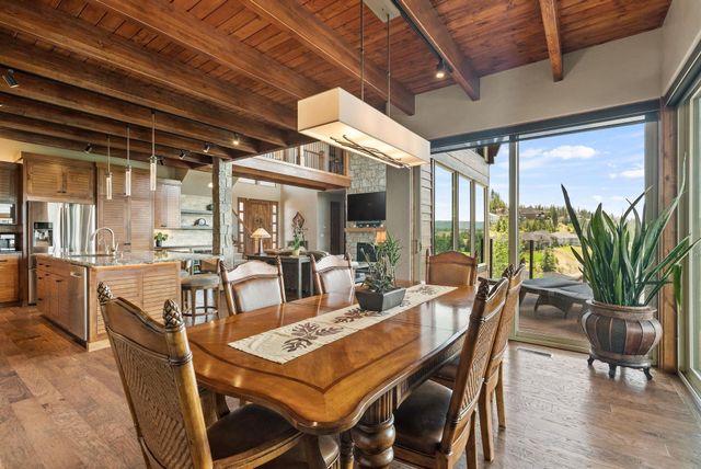 14210 N Wandermere Estates Ln, Spokane, WA 99208