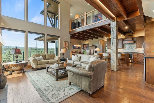 14210 N Wandermere Estates Ln, Spokane, WA 99208