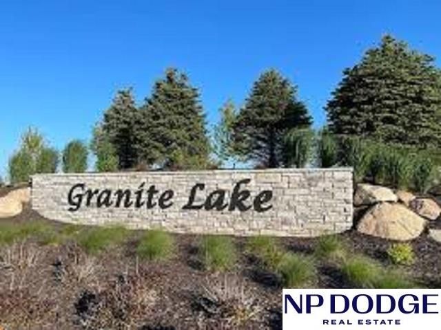 10357 S 102 Street, Papillion, NE 68046