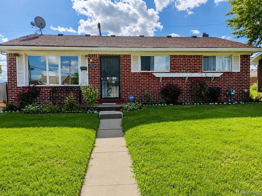 11901 Bloom Street, Hamtramck, MI 48212