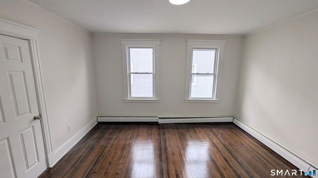 15 June Street 2, East Hartford, CT 06108