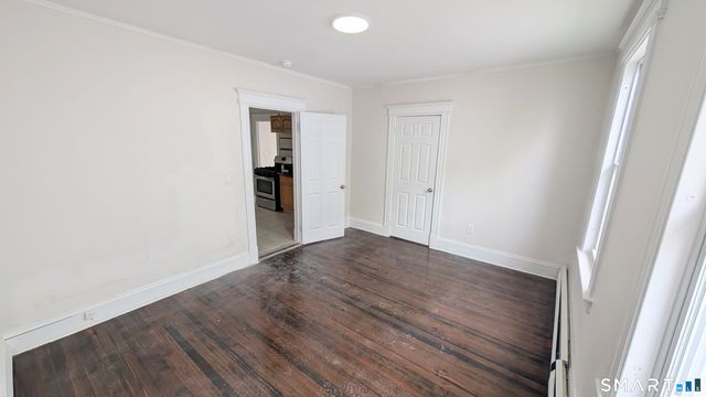 15 June Street 2, East Hartford, CT 06108