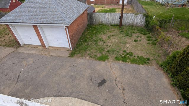 15 June Street 2, East Hartford, CT 06108