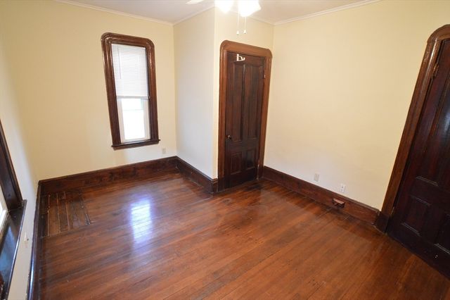 84 Crescent Ave 84, Melrose, MA 02176