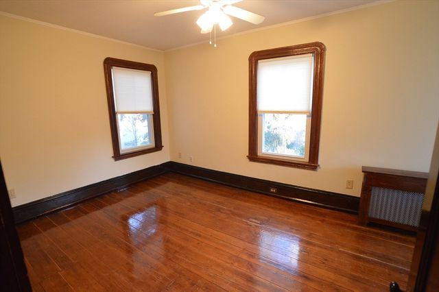 84 Crescent Ave 84, Melrose, MA 02176