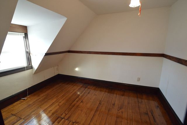 84 Crescent Ave 84, Melrose, MA 02176