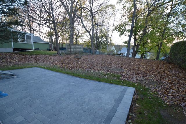 84 Crescent Ave 84, Melrose, MA 02176