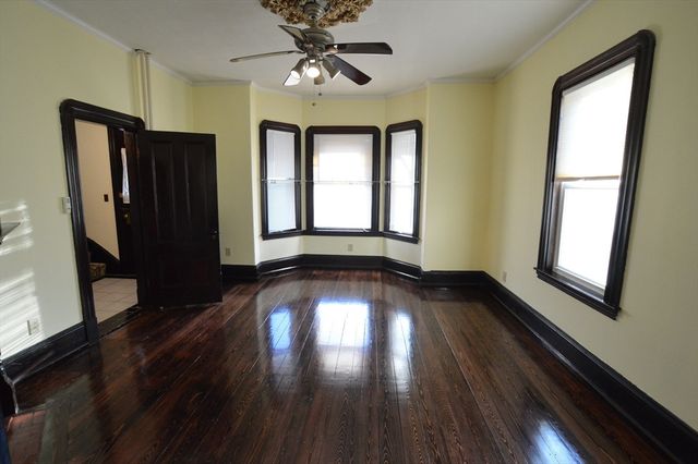 84 Crescent Ave 84, Melrose, MA 02176