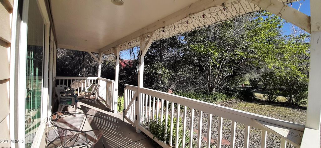 Image 22 of property listing at 17520 W FOOTHILL Road, Yarnell, AZ 85362