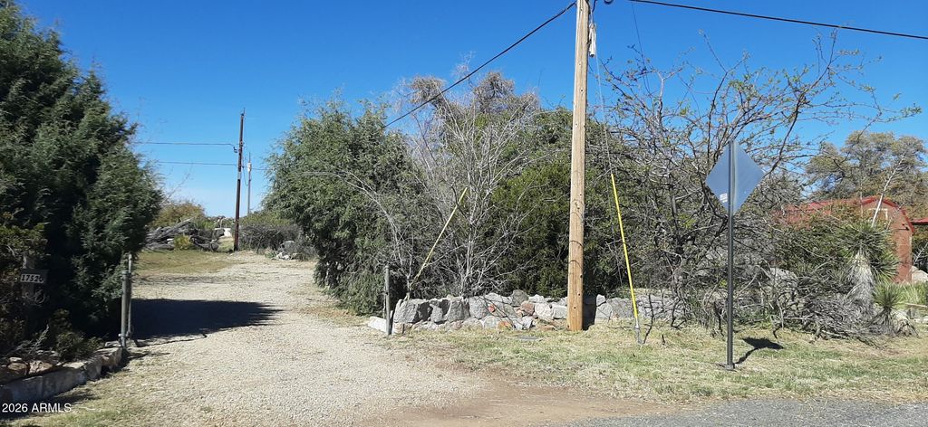 Image 25 of property listing at 17520 W FOOTHILL Road, Yarnell, AZ 85362