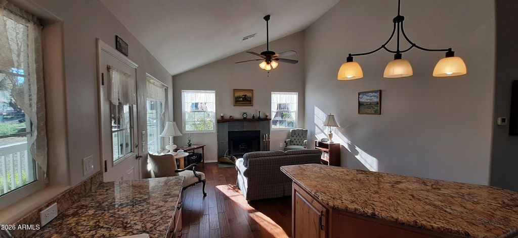 Image 5 of property listing at 17520 W FOOTHILL Road, Yarnell, AZ 85362