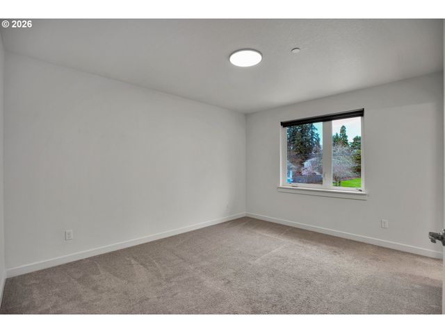 2828 22nd Ave 5, Forest Grove, OR 97116