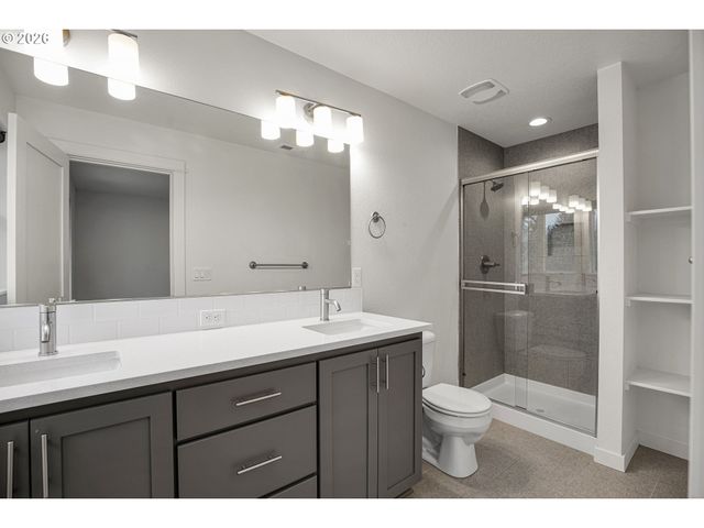 2828 22nd Ave 5, Forest Grove, OR 97116