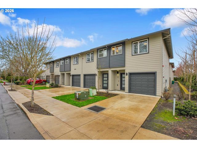 2828 22nd Ave 5, Forest Grove, OR 97116
