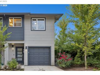 2828 22nd Ave 5, Forest Grove, OR 97116