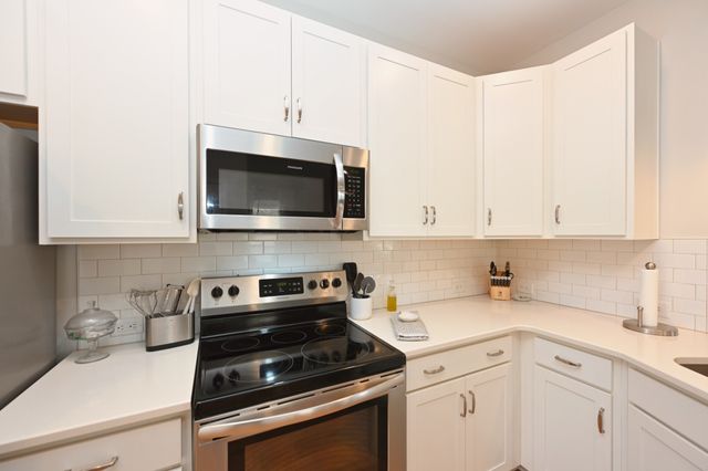 621 Trotters Aly, Gallatin, TN 37066