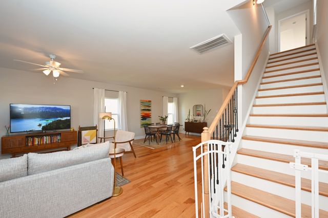 621 Trotters Aly, Gallatin, TN 37066