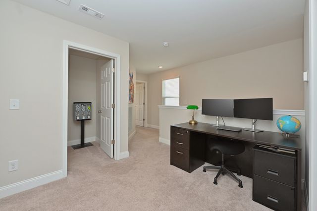 621 Trotters Aly, Gallatin, TN 37066