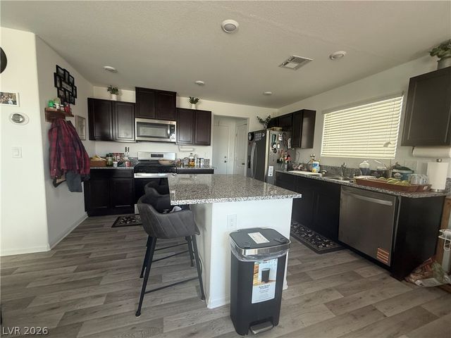 5916 Swift Lariat Street, Las Vegas, NV 89113