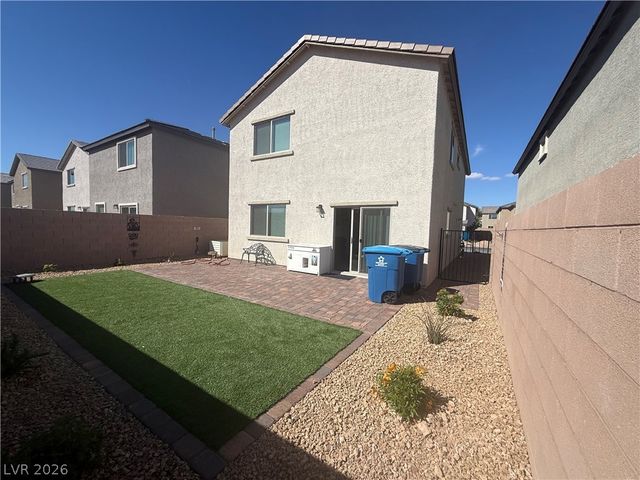 5916 Swift Lariat Street, Las Vegas, NV 89113