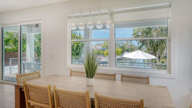 6136 HOLLYWOOD BOULEVARD, Sarasota, FL 34231