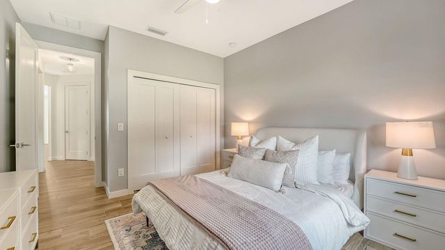 6136 HOLLYWOOD BOULEVARD, Sarasota, FL 34231