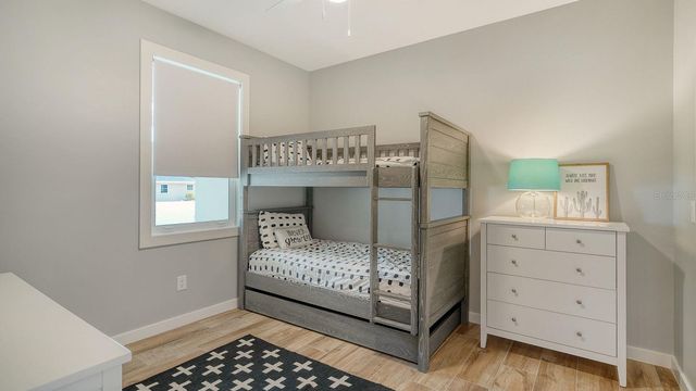 6136 HOLLYWOOD BOULEVARD, Sarasota, FL 34231