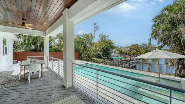 6136 HOLLYWOOD BOULEVARD, Sarasota, FL 34231