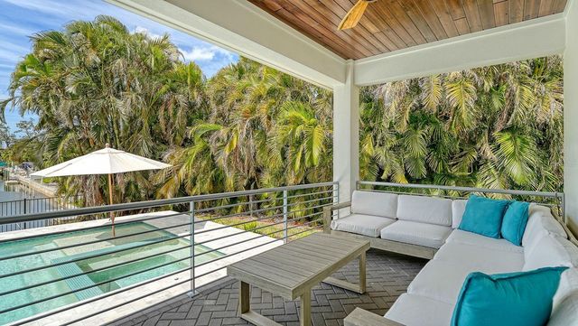 6136 HOLLYWOOD BOULEVARD, Sarasota, FL 34231