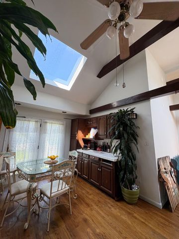 816 INDIAN TRL, Woodbury, NJ 08096
