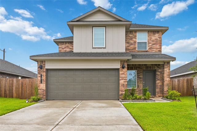 7 Robin Court, Angleton, TX 77515