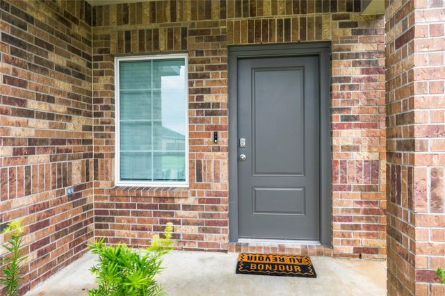 7 Robin Court, Angleton, TX 77515