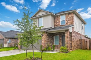 7 Robin Court, Angleton, TX 77515