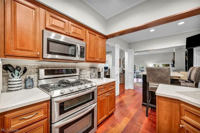 1179 Harwich Court 202, Rocky River, OH 44116