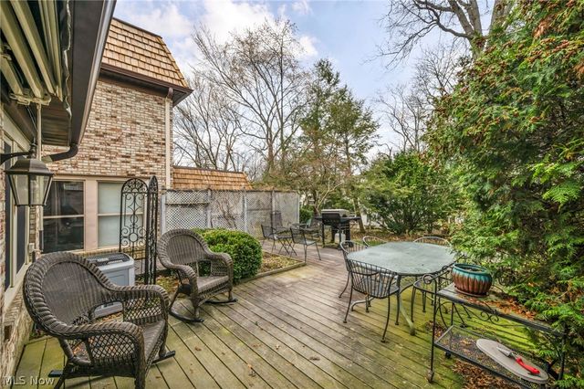 1179 Harwich Court 202, Rocky River, OH 44116