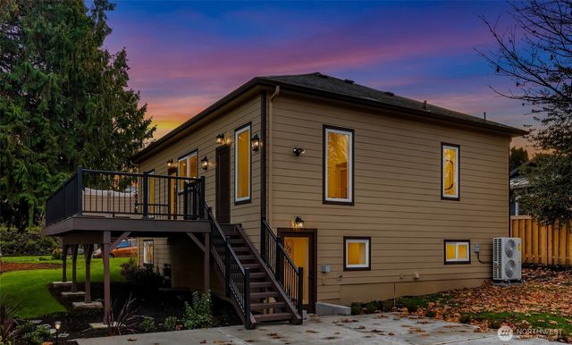 5212 S Mayflower Street, Seattle, WA 98118