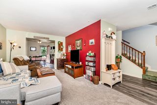 356 STONEHEDGE LN, Mechanicsburg, PA 17055